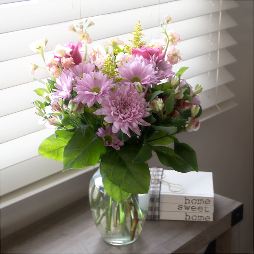 Pastel Tradition - A Florist Original – Mulberry Florist And Gift Shop, Elizabethtown KY
