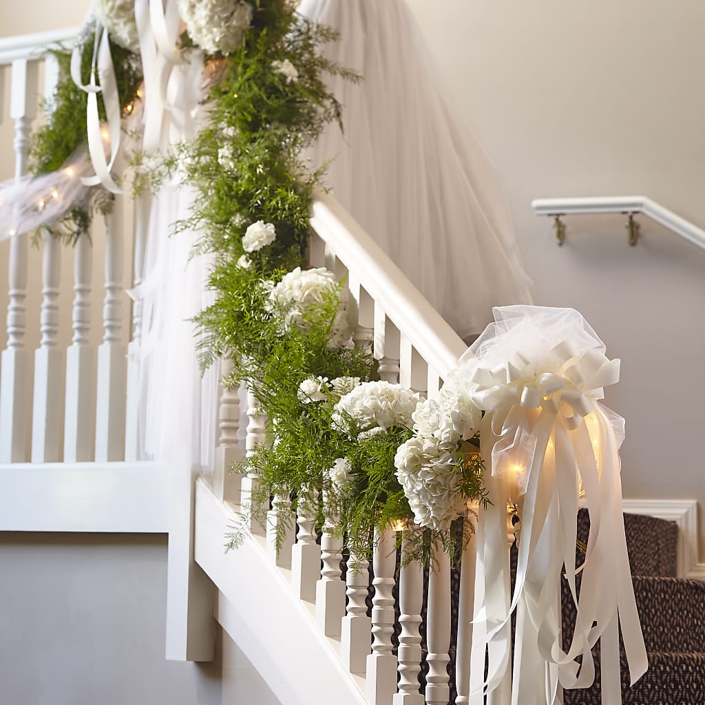 Champagne Dreams Garland – Mulberry Florist And Gift Shop, Elizabethtown KY