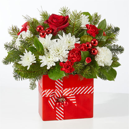 Presents Under the Tree Bouquet –  Mulberry Florist And Gift Shop, Elizabethtown KY