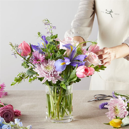 Pastel Tradition - A Florist Original –  Mulberry Florist And Gift Shop, Elizabethtown KY
