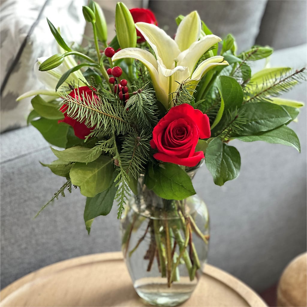 Sparkling Snowflakes Bouquet –  Mulberry Florist And Gift Shop, Elizabethtown KY