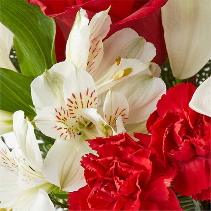 Holiday Season Bouquet –  Mulberry Florist And Gift Shop, Elizabethtown KY