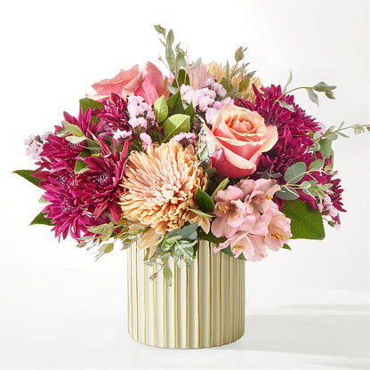 Berry Cobbler Bouquet with Ivory Vase –  Mulberry Florist And Gift Shop, Elizabethtown KY