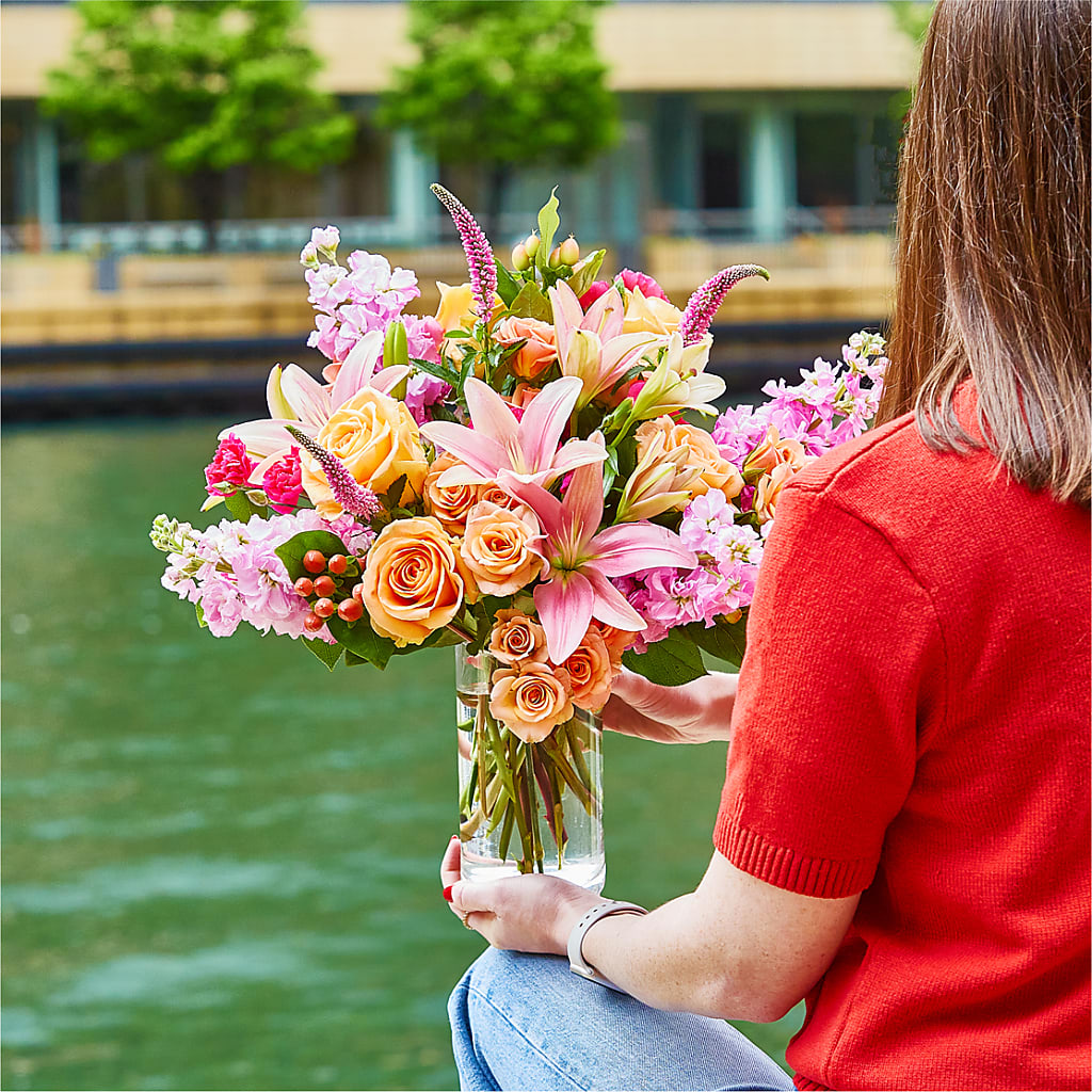 Bisous Bouquet –  Mulberry Florist And Gift Shop, Elizabethtown KY