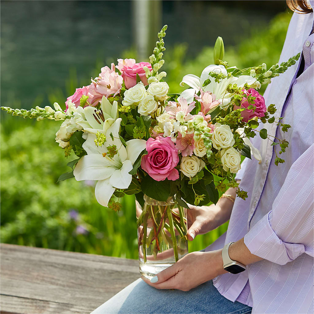 Fondly Bouquet –  Mulberry Florist And Gift Shop, Elizabethtown KY